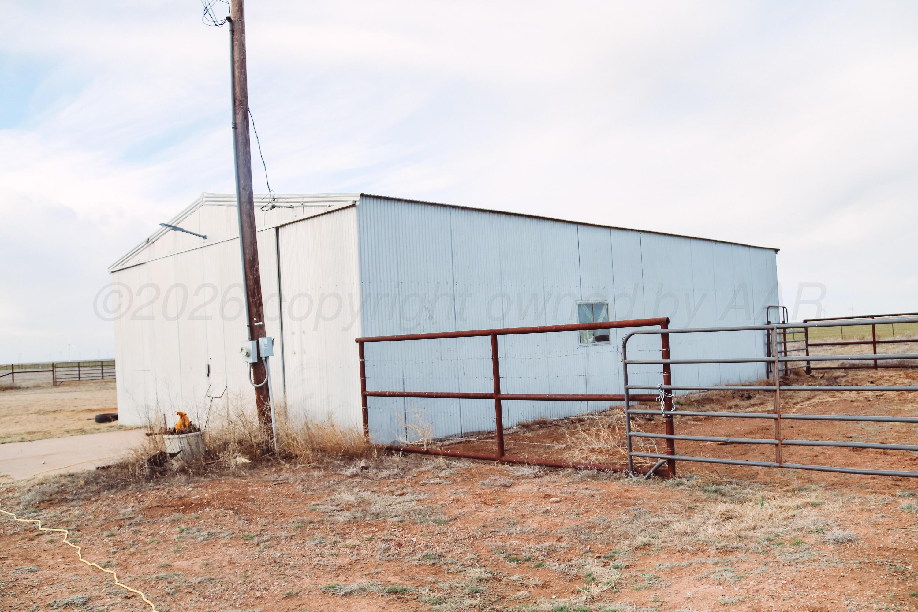 1020 Highway 207 Floydada, TX 79235 - Photo 2 of 17 a view of entryway
