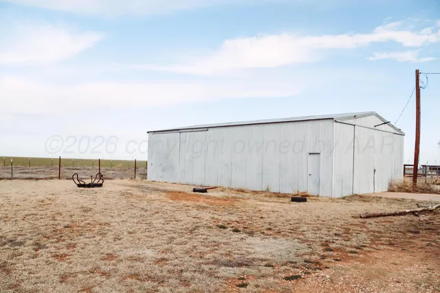 $250,000 | 1020 Highway 207, Floydada, TX 79235