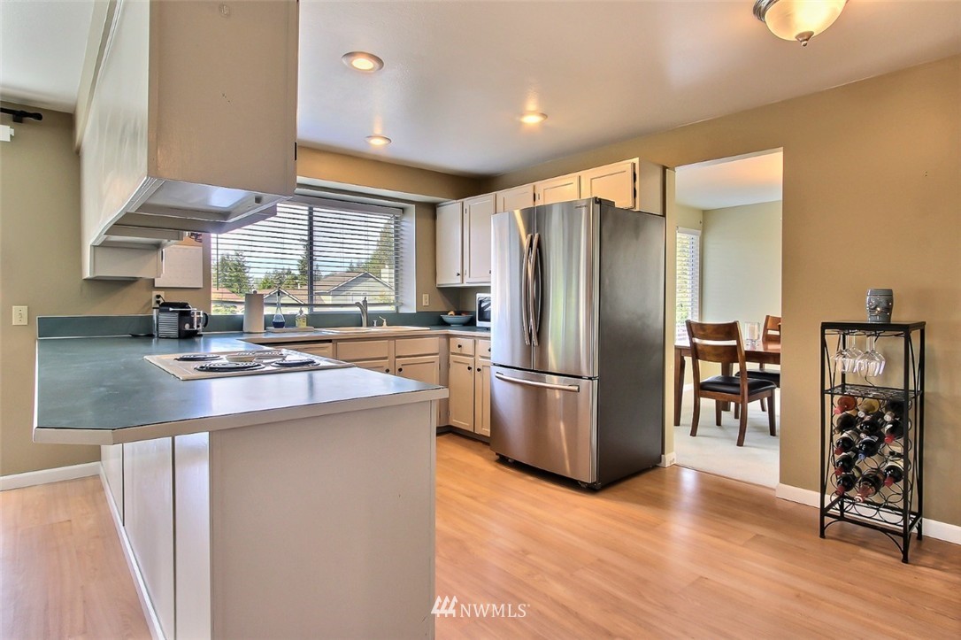 19315 135th Avenue Southeast Renton, WA 98058 - Photo 6 of 15 Gallery Image 6