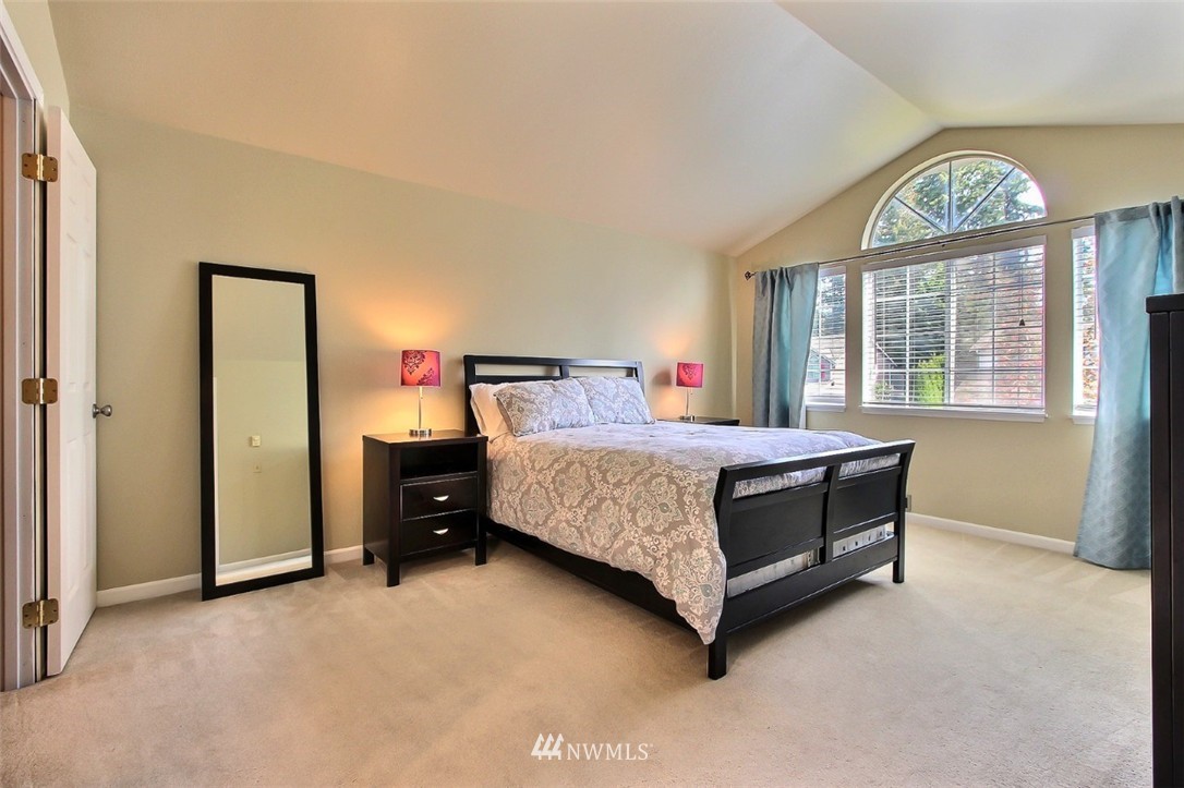 19315 135th Avenue Southeast Renton, WA 98058 - Photo 10 of 15 Gallery Image 10