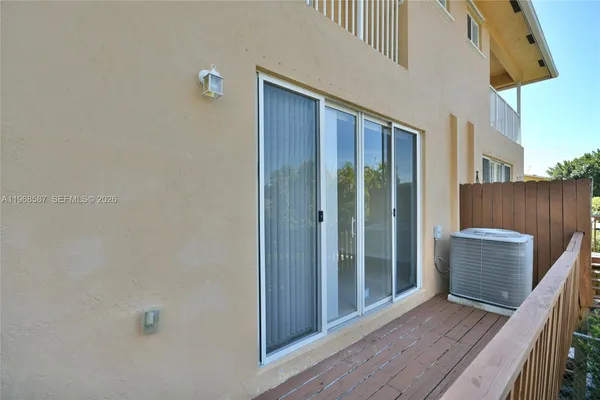 $5,900 | 2780 Southwest 33rd Avenue, Miami, FL 33133