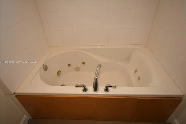 $5,900 | 2780 Southwest 33rd Avenue, Miami, FL 33133