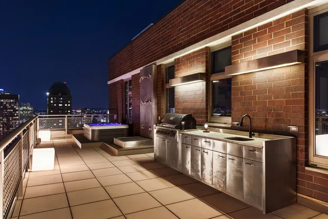 $6,100,000 | 100 Jay Street, Unit PH | DUMBO