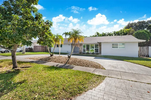 $1,075,000 | 1920 Northeast 206th Terrace, Miami, FL 33179