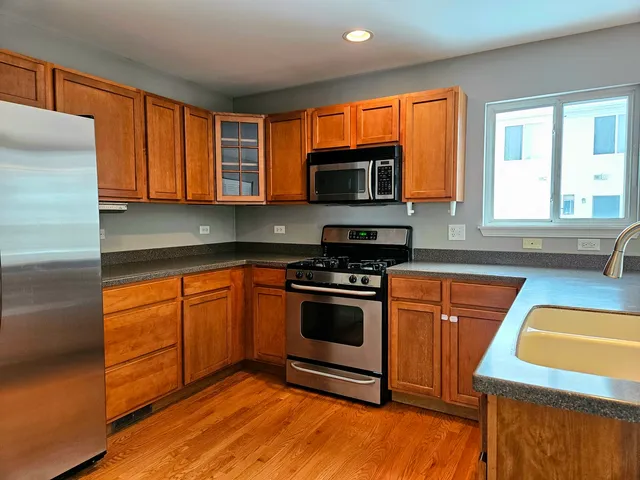 $2,375 | 24403 John Adams Drive, Plainfield, IL 60544