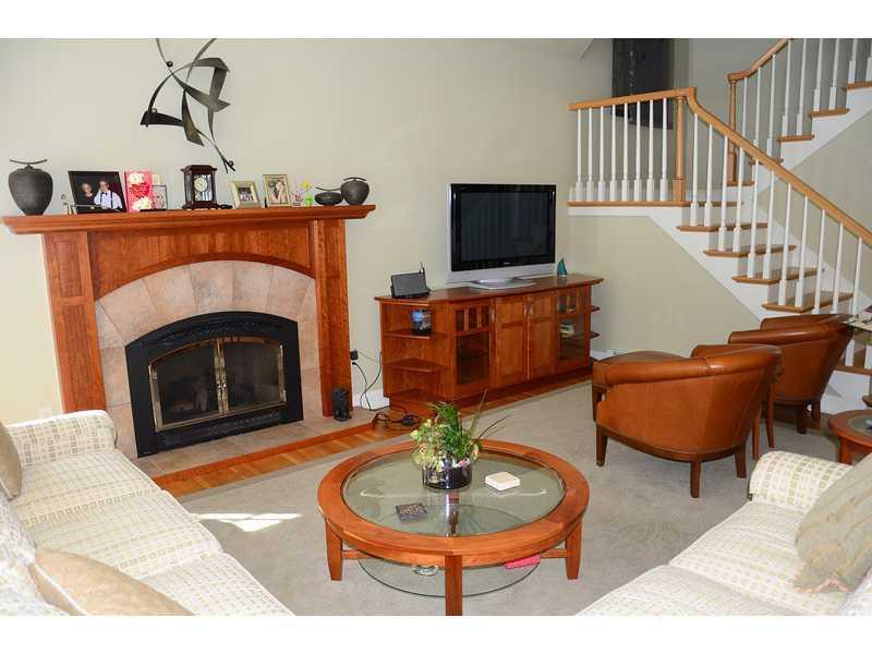 93 Oak Ridge Road Kennebunkport, ME 04046 - Photo 16 of 33 Living Room.