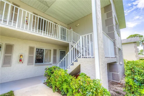 $2,300 | 760 Augusta Boulevard, Unit D204, Naples, FL 34113