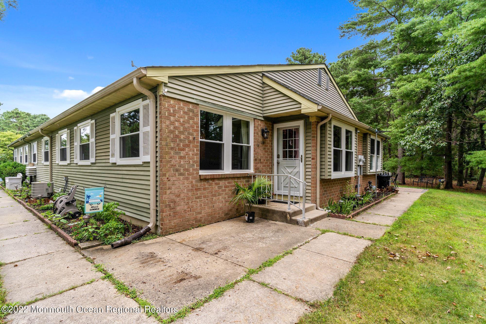 BEC6604D-C525-4ACA-A922-B8FA91DFA6E8