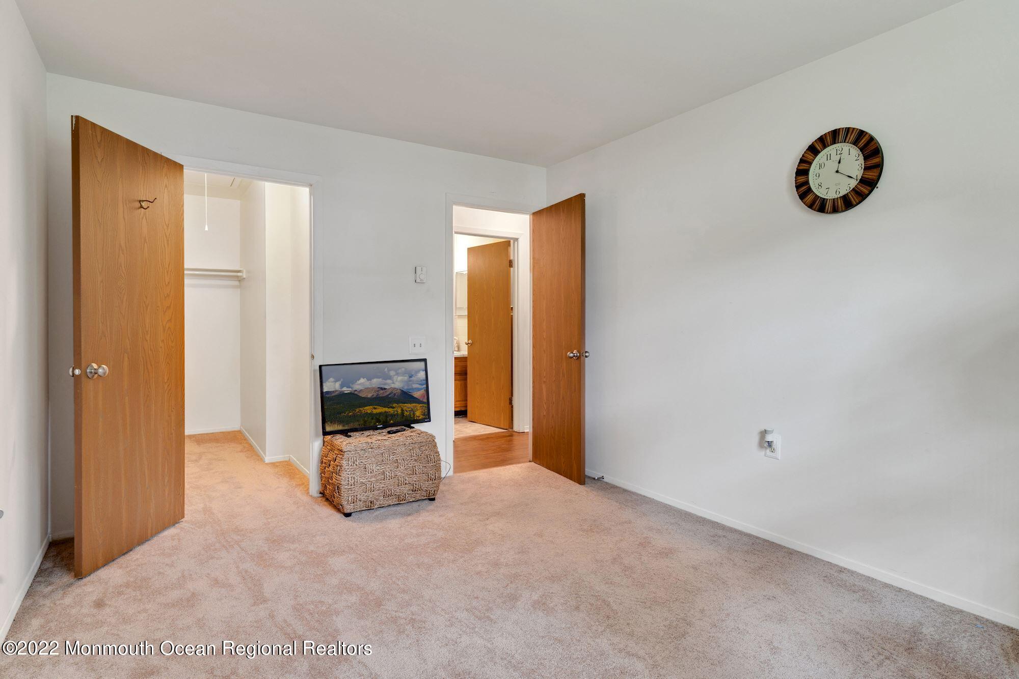 41 C Medford Road Whiting, NJ 08759 - Photo 11 of 20 852D31FE-6847-4372-BB19-13C4F04A74F0