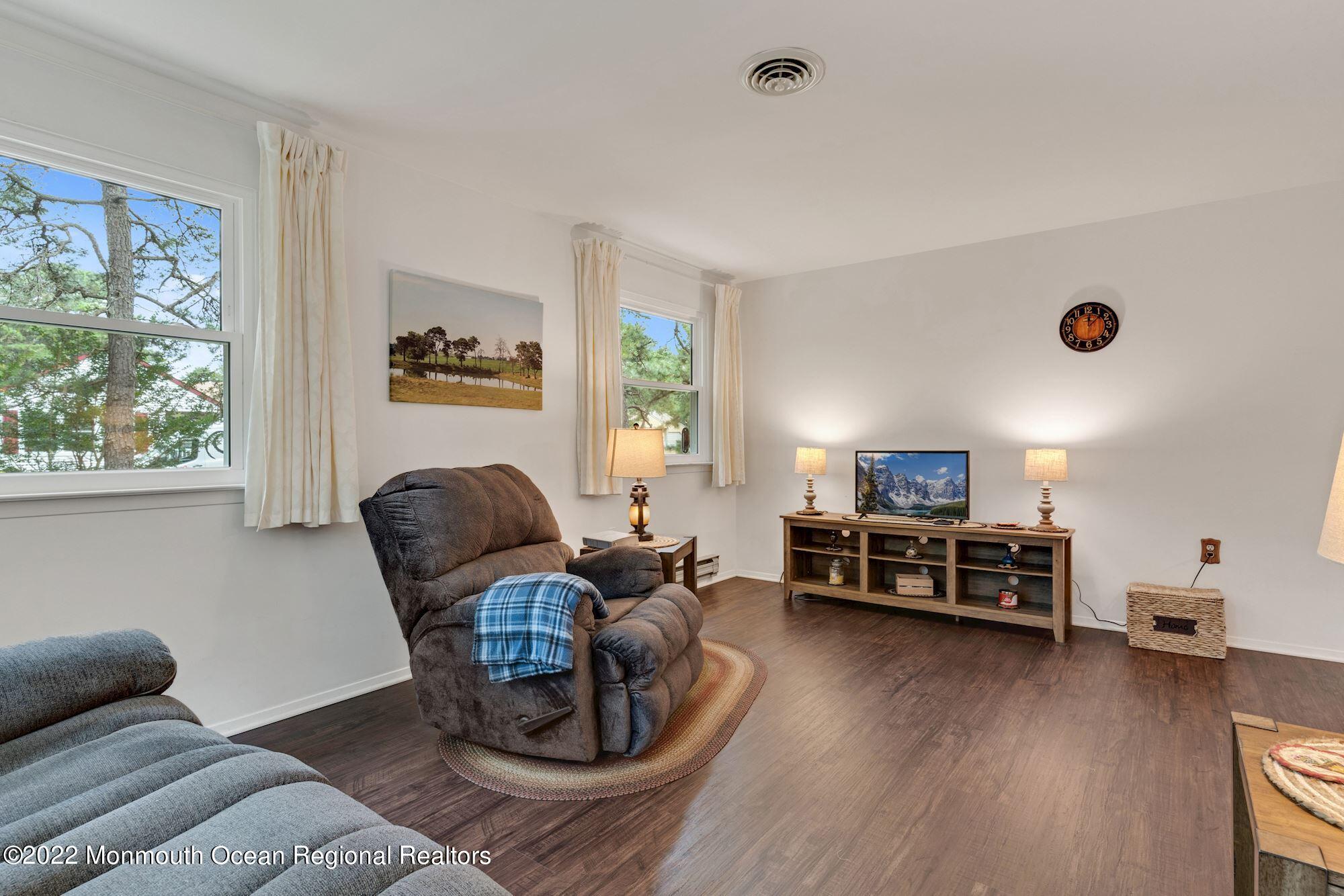 41 C Medford Road Whiting, NJ 08759 - Photo 4 of 20 F01F7201-359A-466D-A4EB-AD4DE859FF2F