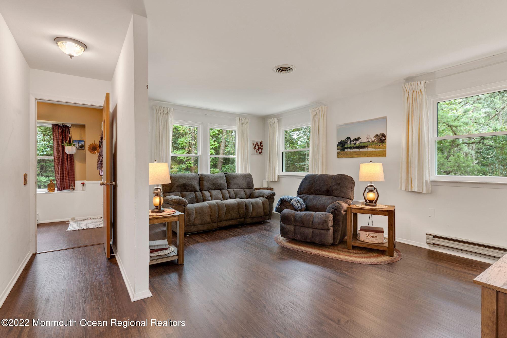 41 C Medford Road Whiting, NJ 08759 - Photo 6 of 20 E8A787E4-B2AE-4C4C-948E-EB1475A159F5