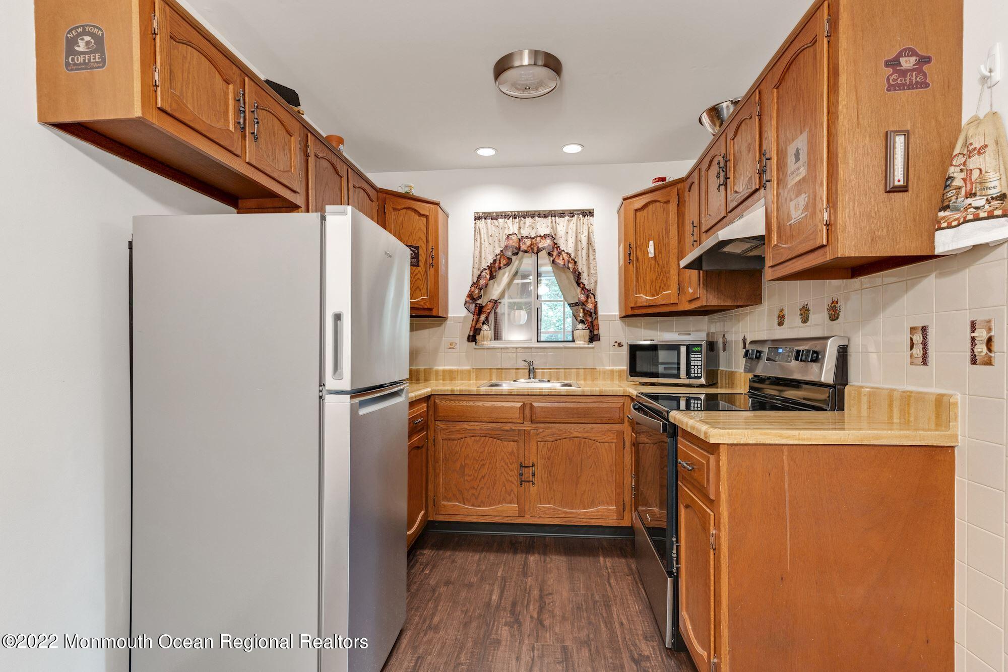 41 C Medford Road Whiting, NJ 08759 - Photo 8 of 20 598F6639-55BF-4691-B314-75AFF13598C5