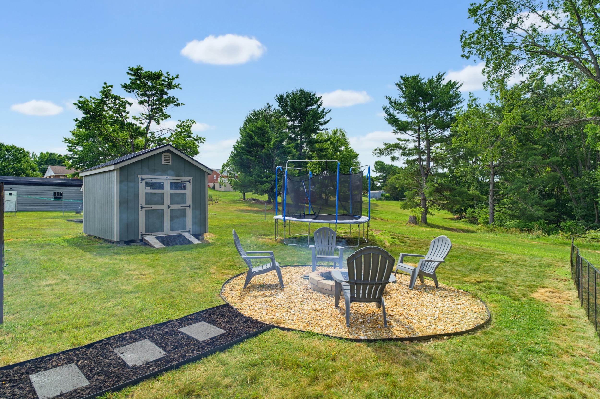 2412 Park Hill Road Staunton, VA 24401 - Photo 25 of 60