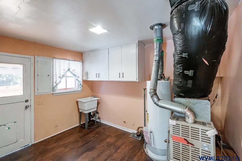 1370 Gale Street Southwest Albany, OR 97321 - Photo 11 of 42 Gallery Image 11