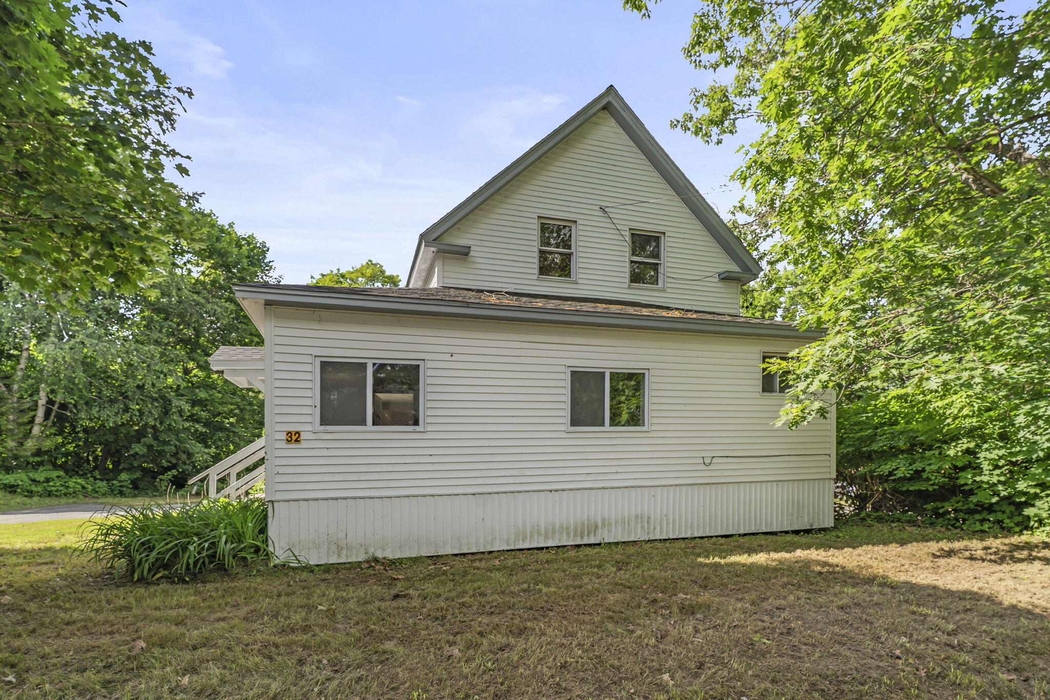 32 Clinton Street Milo, ME 04463 - Photo 3 of 35 31-web-or-mls-DSC09176