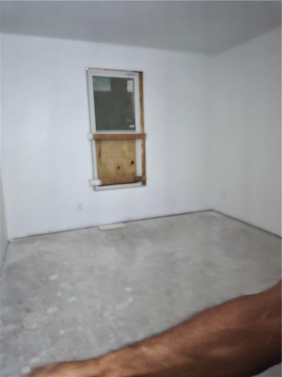 3725 Collier Drive Northwest Atlanta, GA 30331 - Photo 8 of 31 a view of a small space