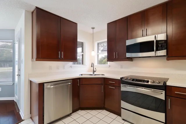 $494,000 | 946 Shalimar Point Drive, Shalimar, FL 32579