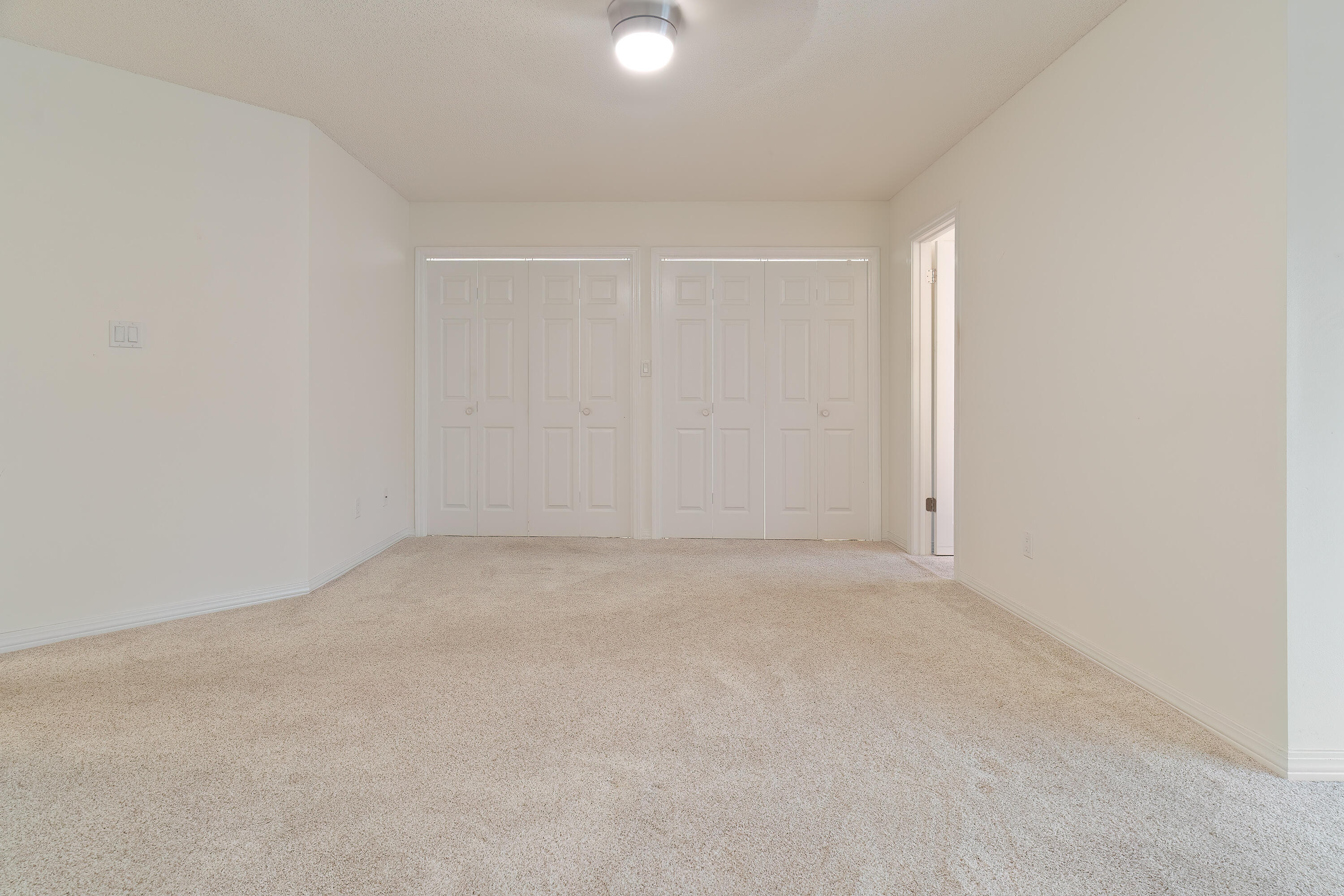 946 Shalimar Point Drive Shalimar, FL 32579 - Photo 44 of 63 an empty room with a empty space and window