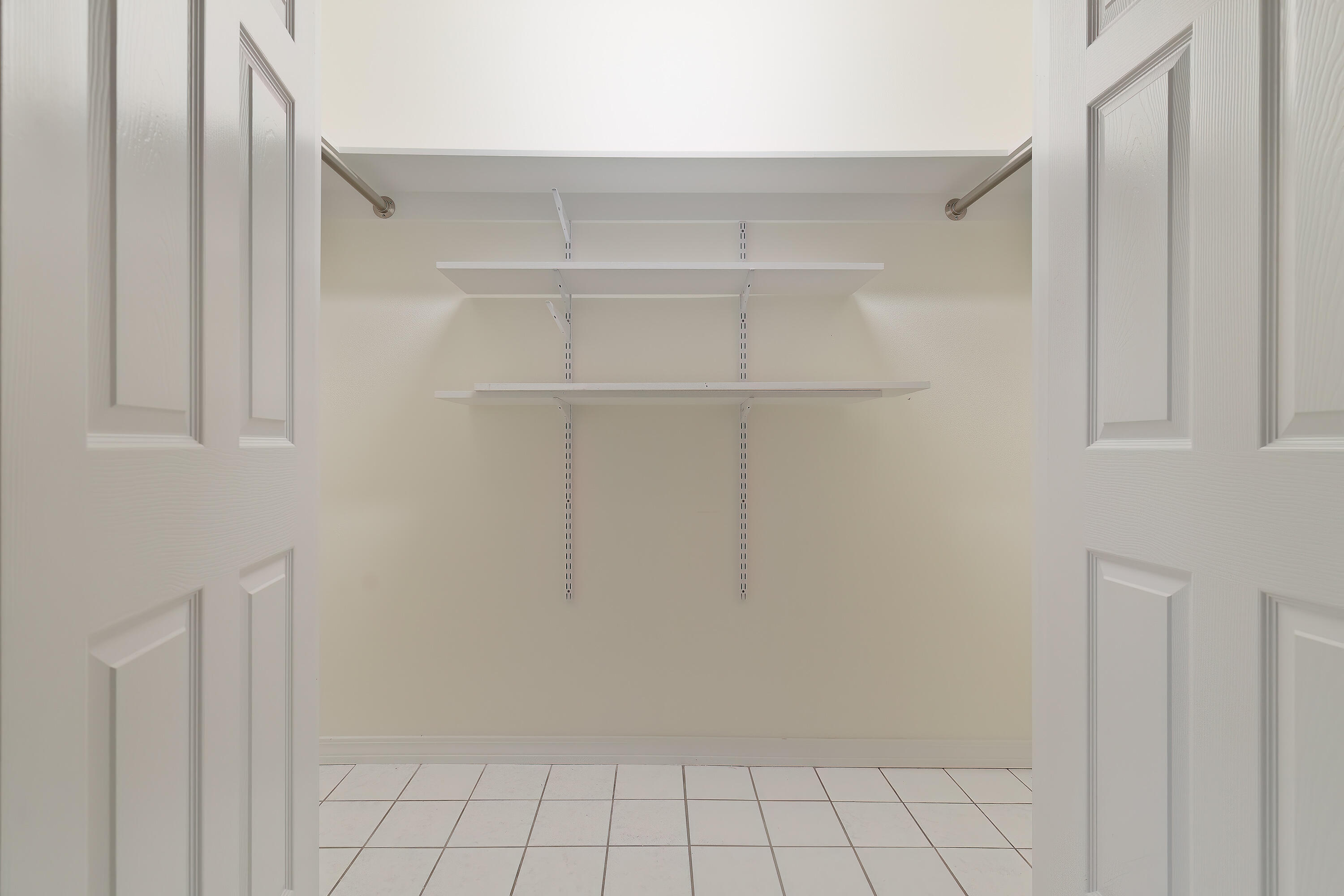 946 Shalimar Point Drive Shalimar, FL 32579 - Photo 54 of 63 a view of an empty walk in closet