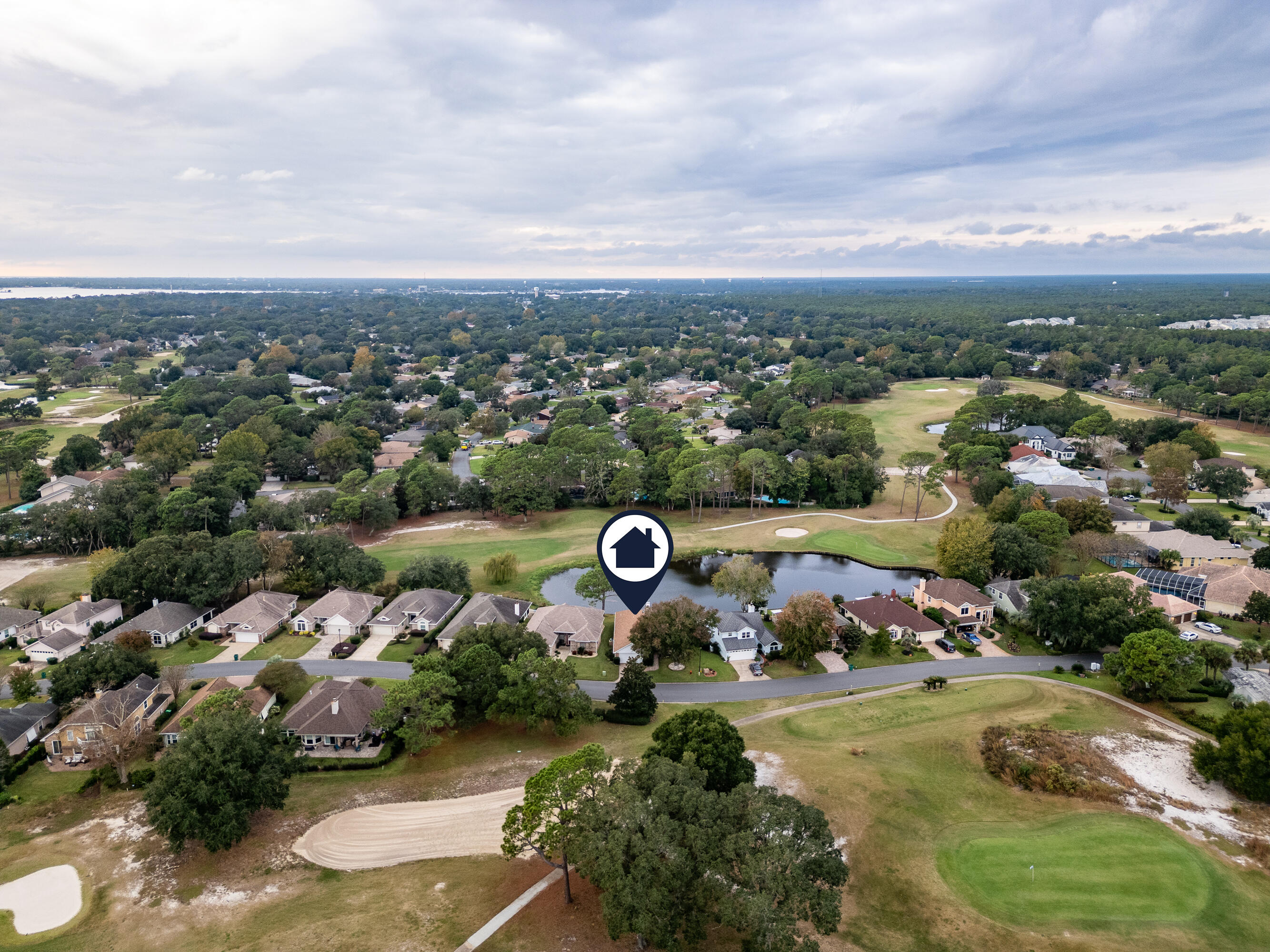 946 Shalimar Point Drive Shalimar, FL 32579 - Photo 58 of 63 an aerial view of a garden with houses