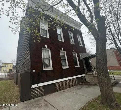 $159,900 | 135 Broad Street, Albany, NY 12202