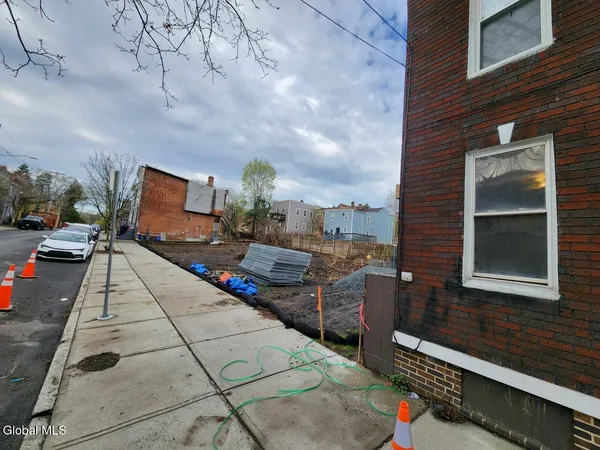 $159,900 | 135 Broad Street, Albany, NY 12202