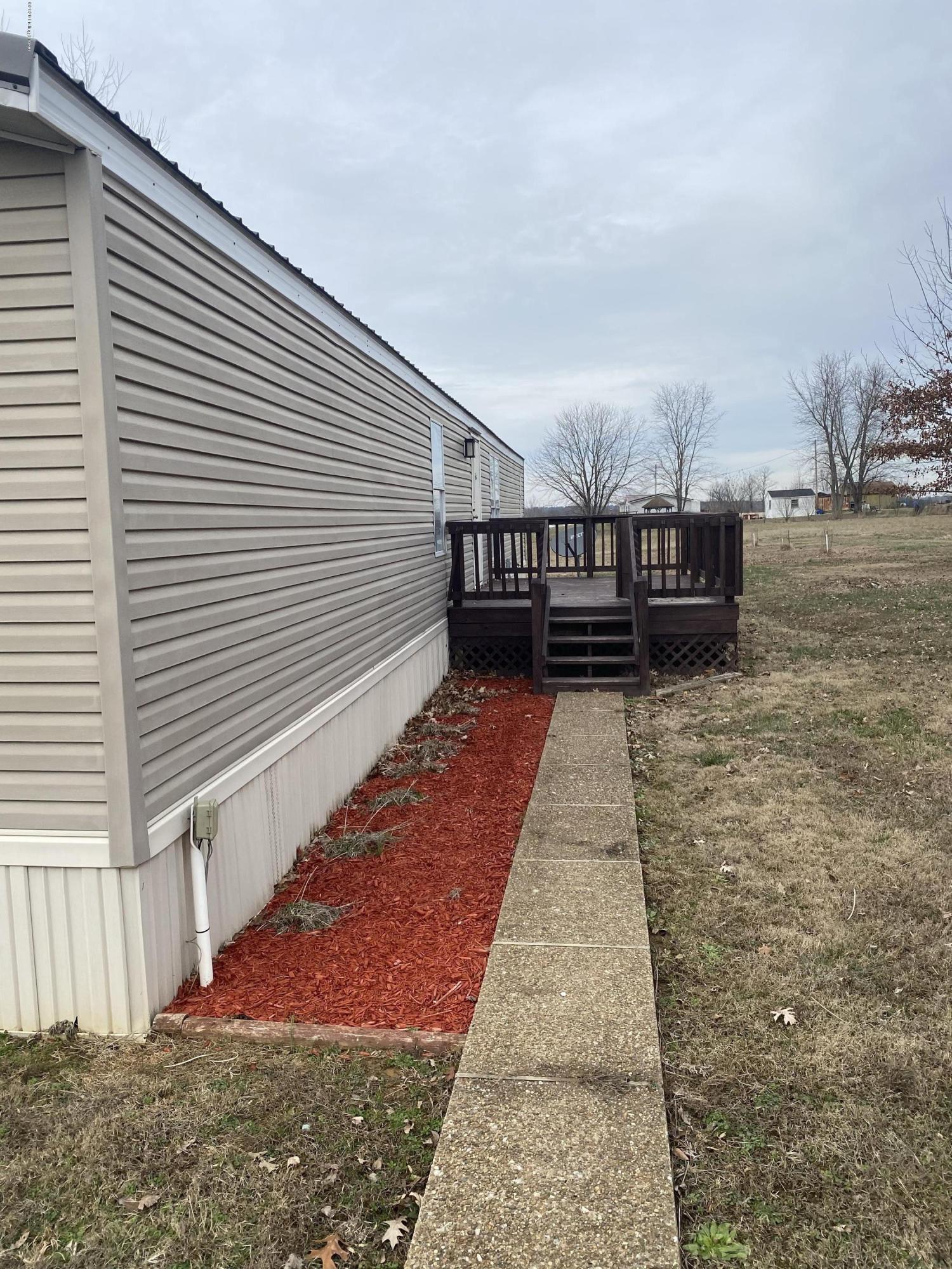 2985 Moseley Road Utica, KY 42376 - Photo 20 of 23 IMG_0094