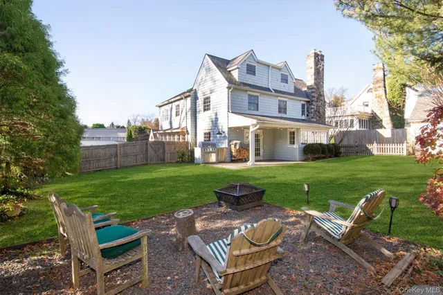 $2,299,000 | 414 Pelham Manor Road, Pelham, NY 10803