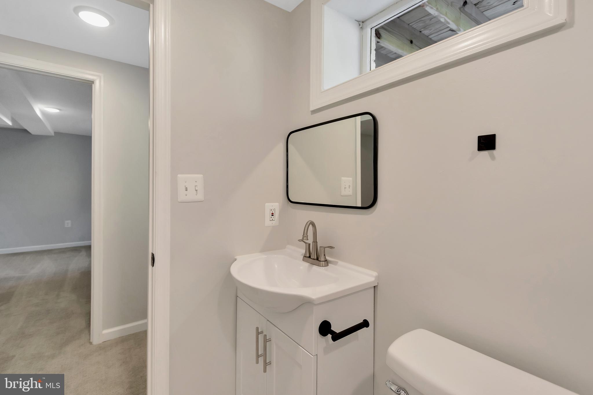 7112 Oxford Road Baltimore, MD 21212 - Photo 39 of 46 Full Bathroom in Basement