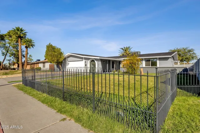 $482,900 | 2106 West 8th Avenue, Mesa, AZ 85202