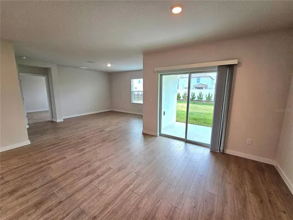 $3,000 | 18138 Wheathouse Place, Bradenton, FL 34211
