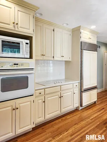 $400,000 | 304 North Locust Street, Delavan, IL 61734