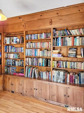 $400,000 | 304 North Locust Street, Delavan, IL 61734