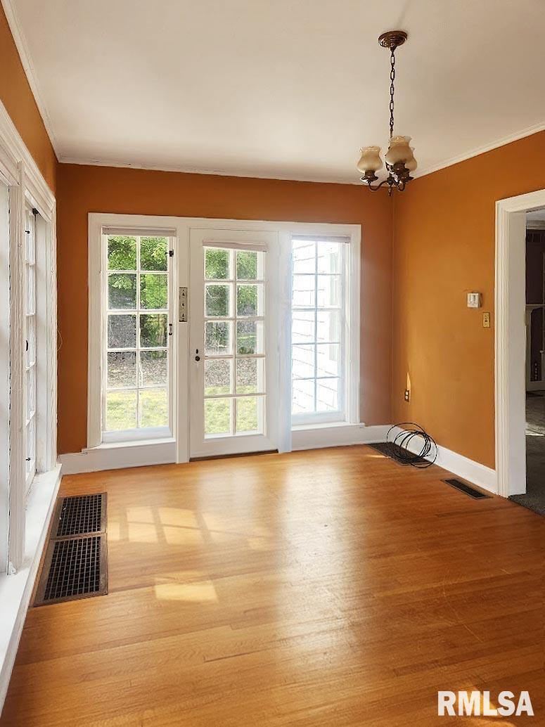 304 North Locust Street Delavan, IL 61734 - Photo 26 of 61