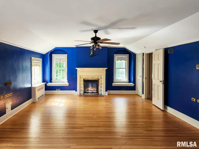 $400,000 | 304 North Locust Street, Delavan, IL 61734