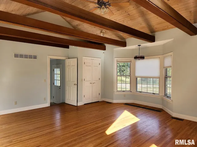 $400,000 | 304 North Locust Street, Delavan, IL 61734