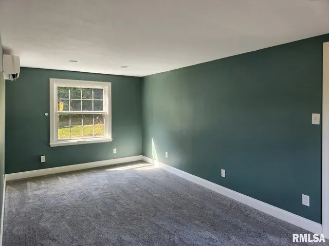 $400,000 | 304 North Locust Street, Delavan, IL 61734