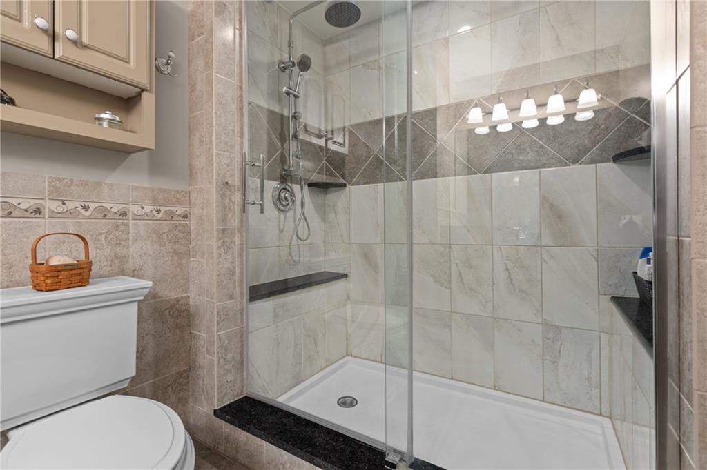 211 Adams Pointe Boulevard, Unit 10 Mars, PA 16046 - Photo 21 of 36