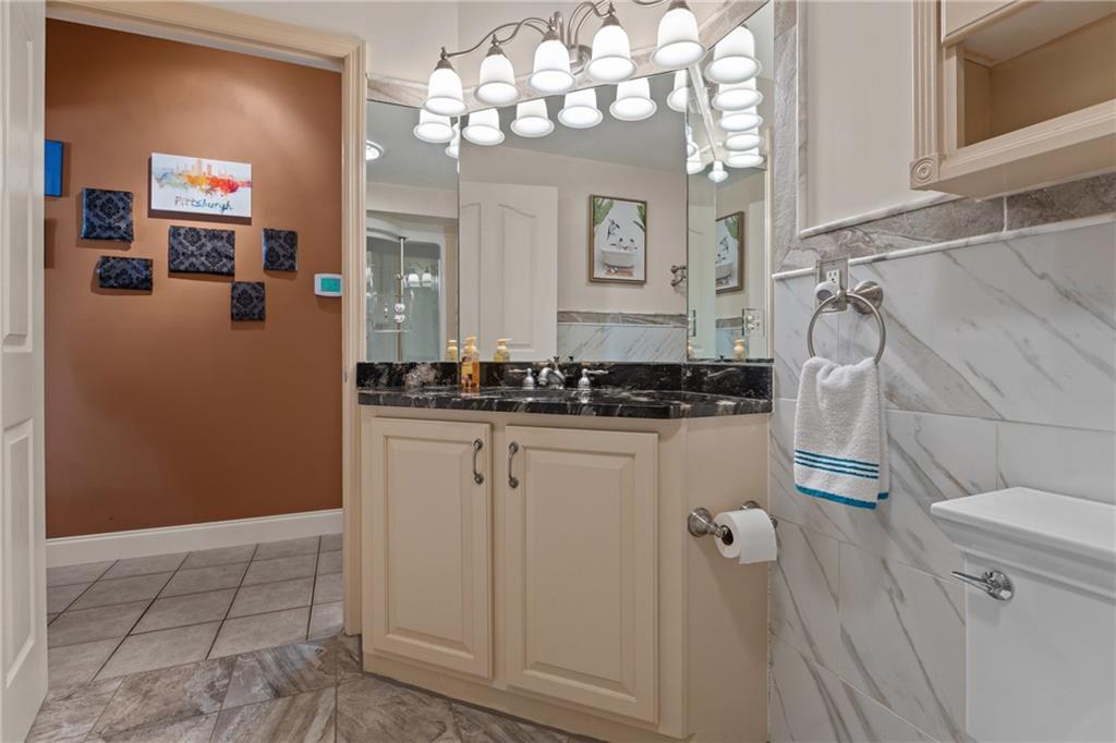 211 Adams Pointe Boulevard, Unit 10 Mars, PA 16046 - Photo 24 of 36