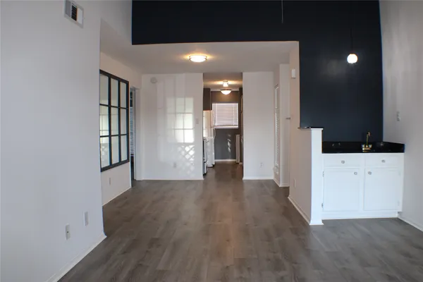 $145,000 | 2323 Fairwind Drive, Unit 866, Houston, TX 77062