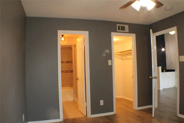 $145,000 | 2323 Fairwind Drive, Unit 866, Houston, TX 77062