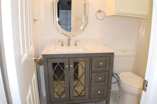 $145,000 | 2323 Fairwind Drive, Unit 866, Houston, TX 77062