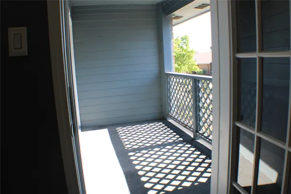 $145,000 | 2323 Fairwind Drive, Unit 866, Houston, TX 77062