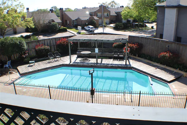 $145,000 | 2323 Fairwind Drive, Unit 866, Houston, TX 77062