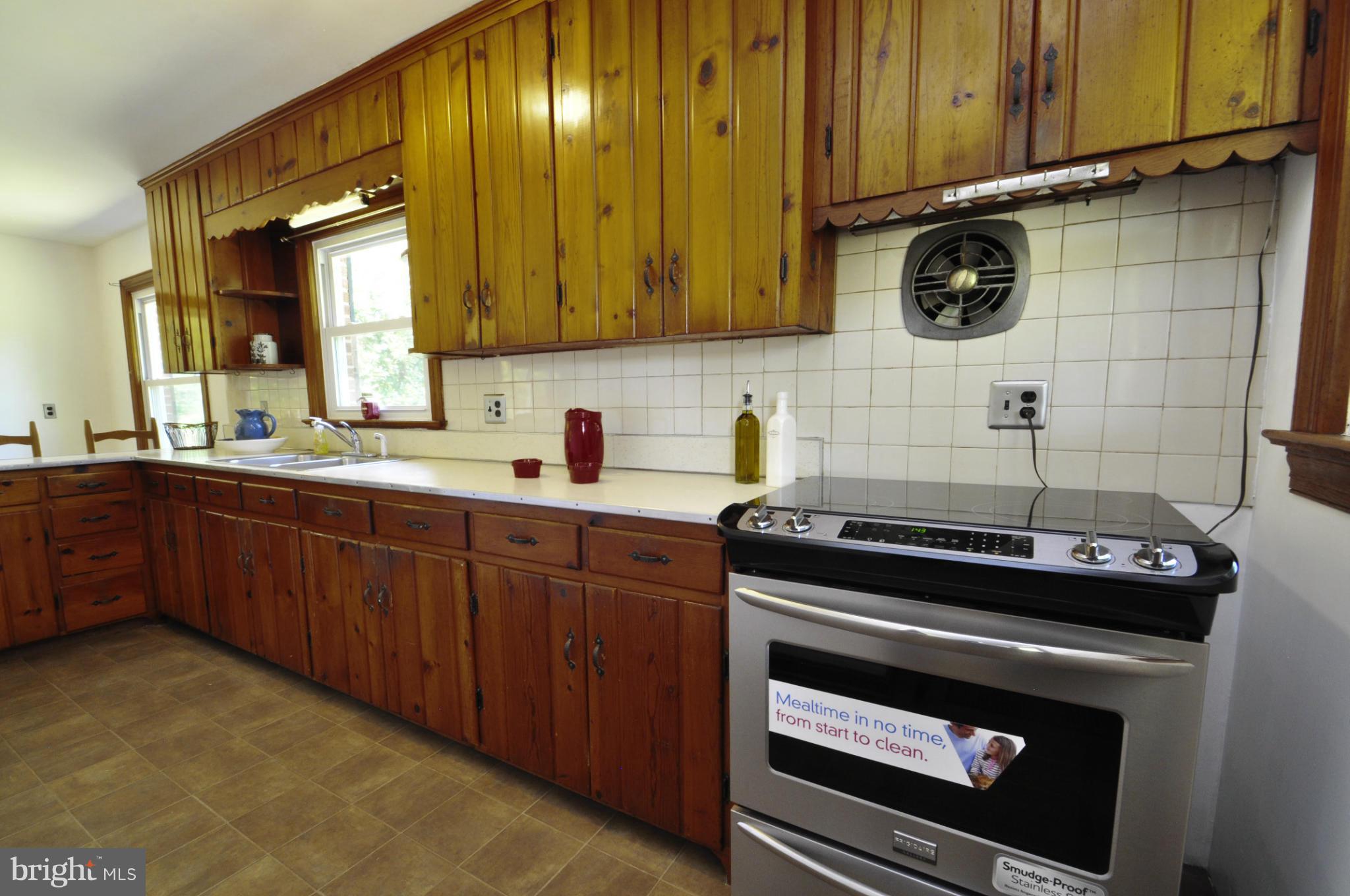 337 Colebrook Road Fredericksburg, VA 22405 - Photo 12 of 30 Kitchen
