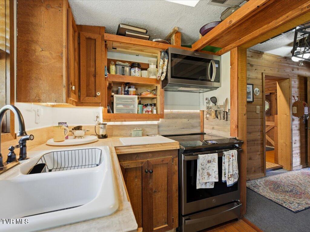 171 Burnett Drive Rutledge, TN 37861 - Photo 13 of 32 171 Burnett Dr - 13