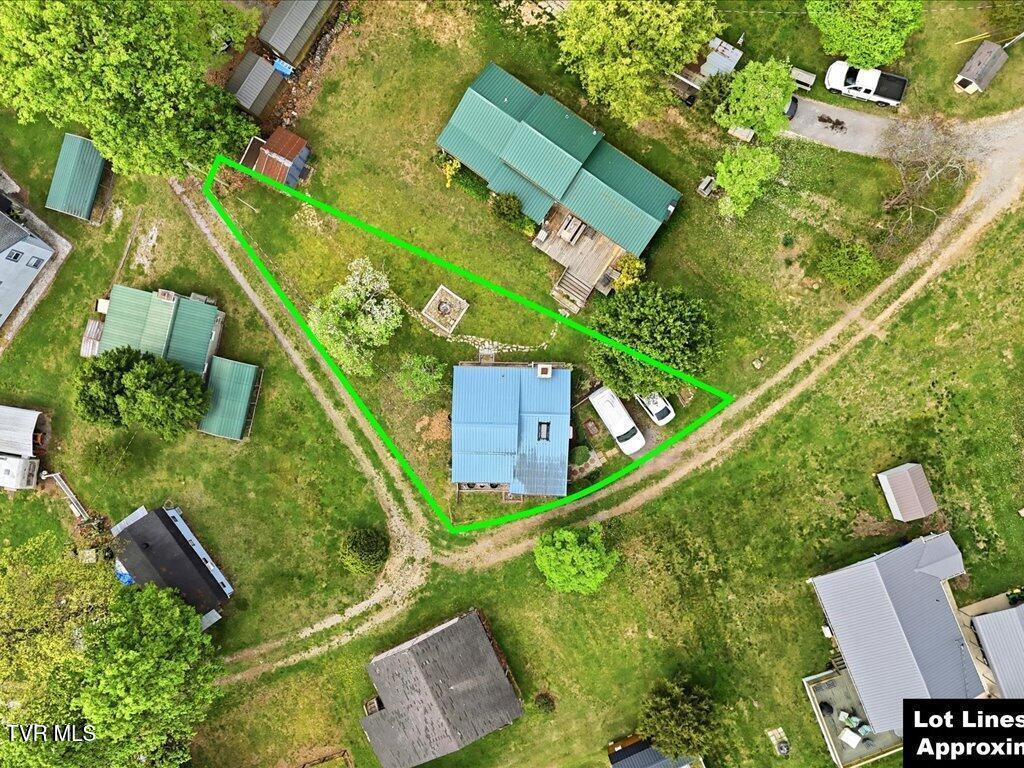 171 Burnett Drive Rutledge, TN 37861 - Photo 25 of 32 171 Burnett Dr - 26