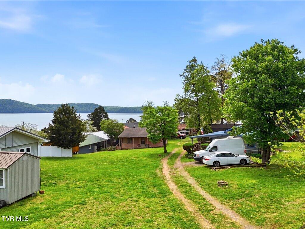 171 Burnett Drive Rutledge, TN 37861 - Photo 4 of 32 171 Burnett Dr - 4