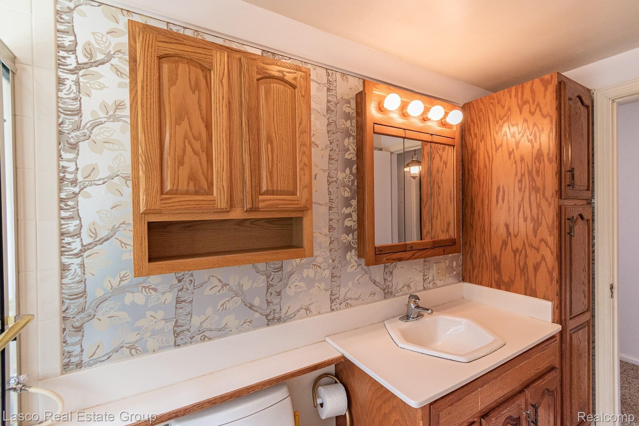1831 Colchester Road Flint, MI 48503 - Photo 18 of 49 HardyMediaCompany-2640.jpg