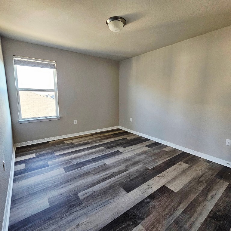 13008 Hatsy Way Buda, TX 78610 - Photo 27 of 38